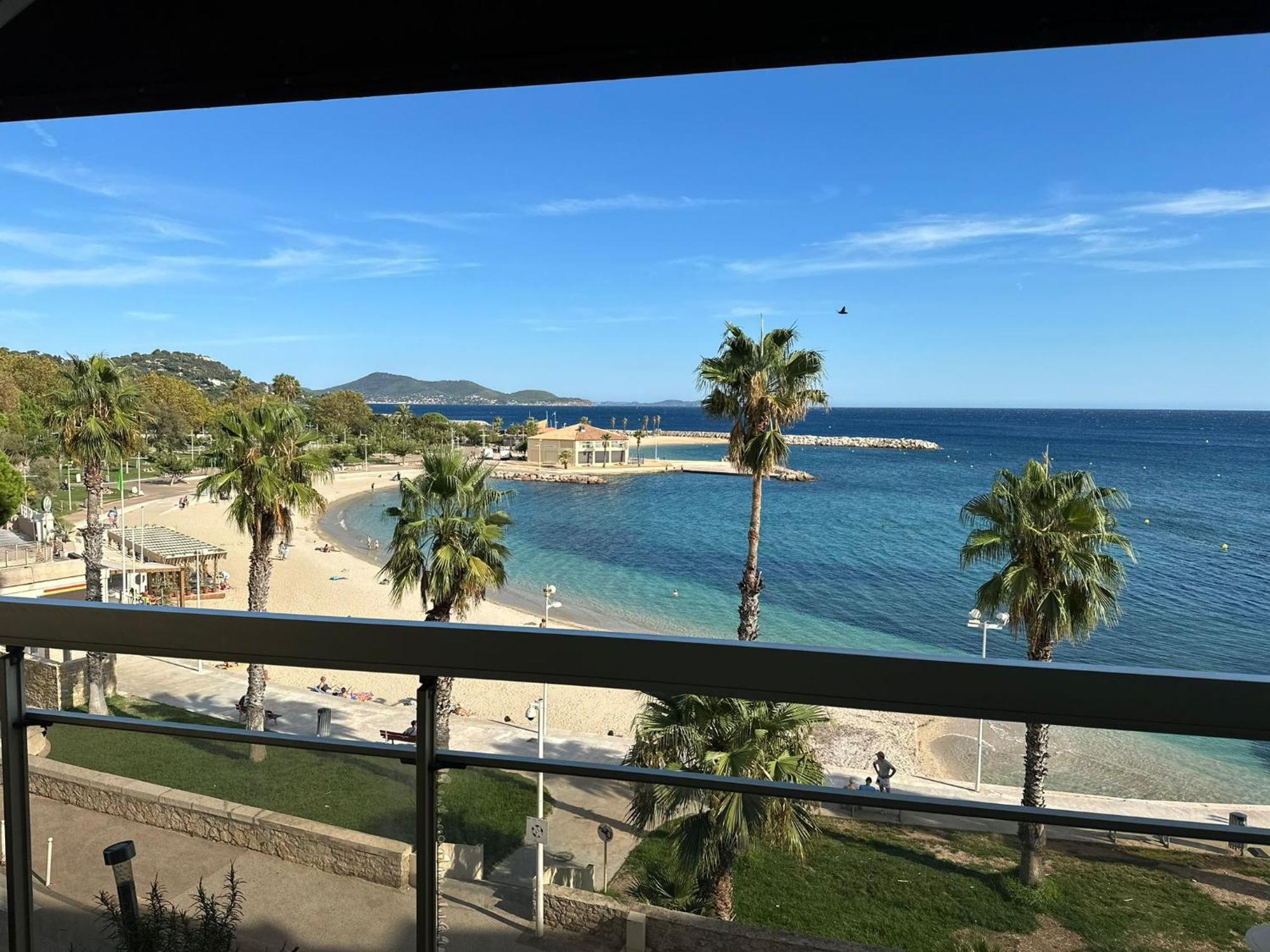 Appartement Panoramique Sur Mer Toulon Exterior photo